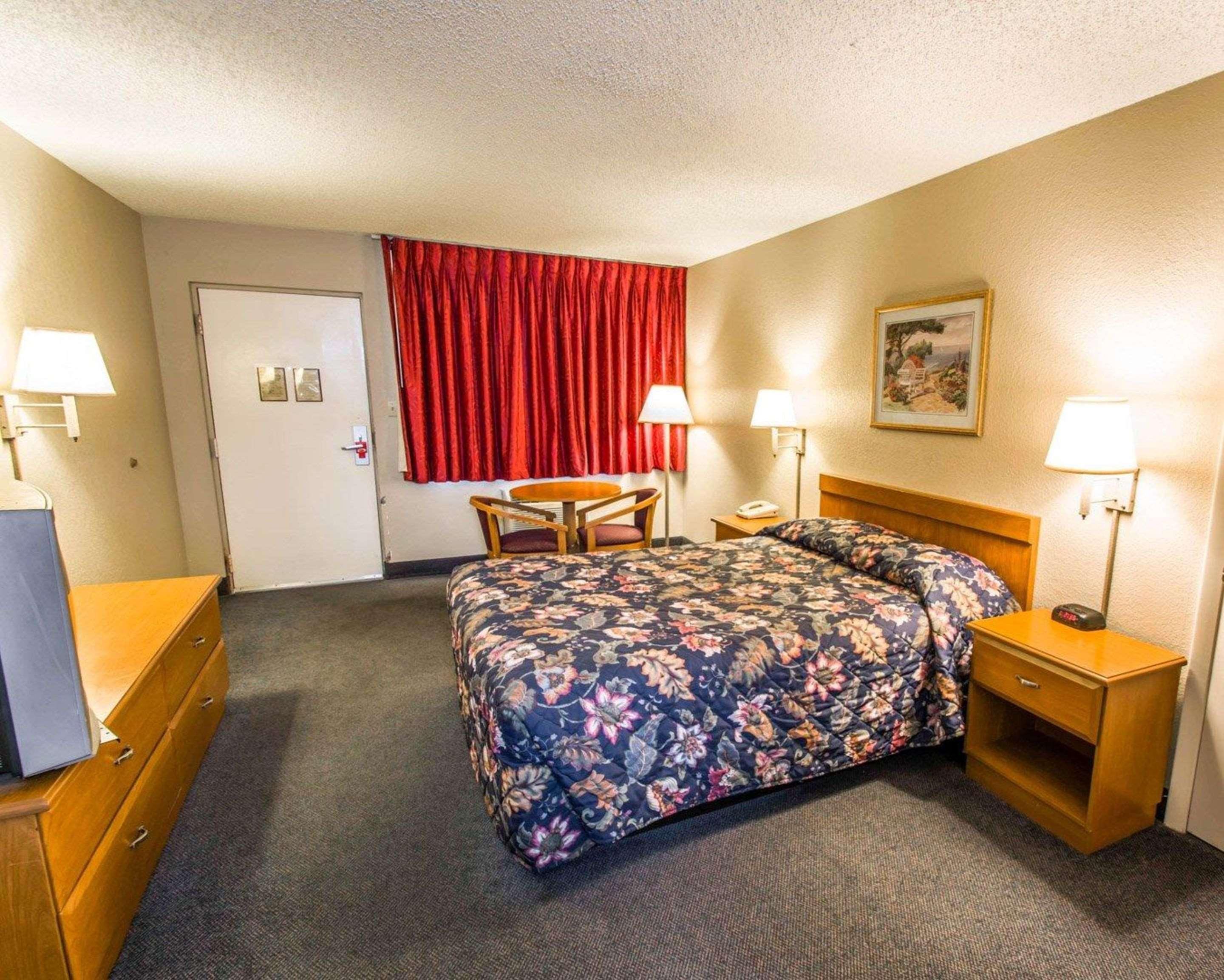Econo Lodge Sebring Avon Park Buitenkant foto